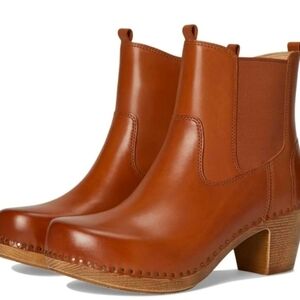 Dansko Shayna Chelsea Brown Cognac Clog Studded Ankle Boots Size 37